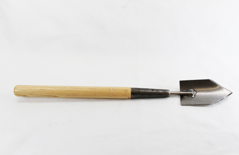 Standard Blade Trapping Trowel - TrapShed Supply Co.