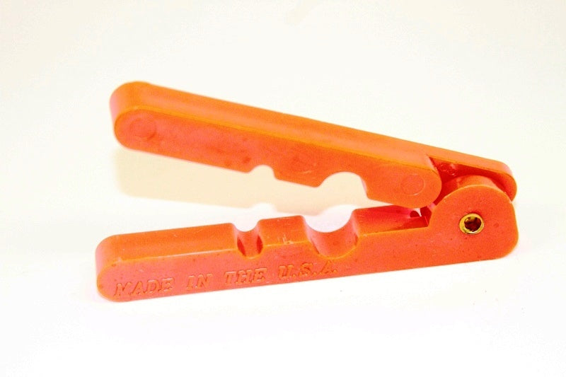 Plastic Tail Stripper - TrapShed Supply Co.